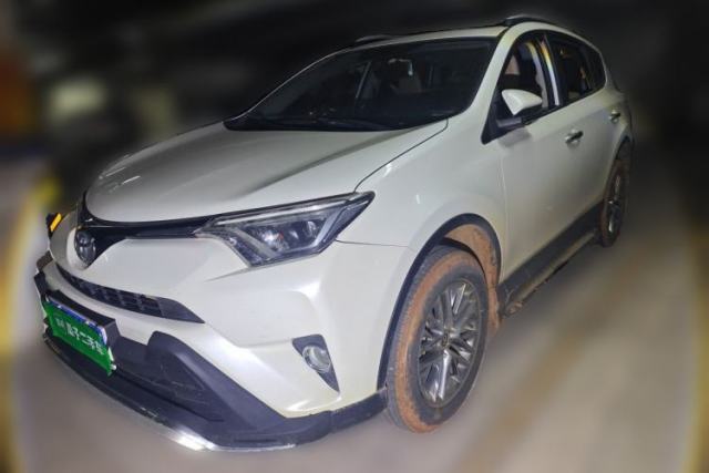 Used Toyota RAV4 2016 2.0L CVT 4x4 New Edition China V Standard