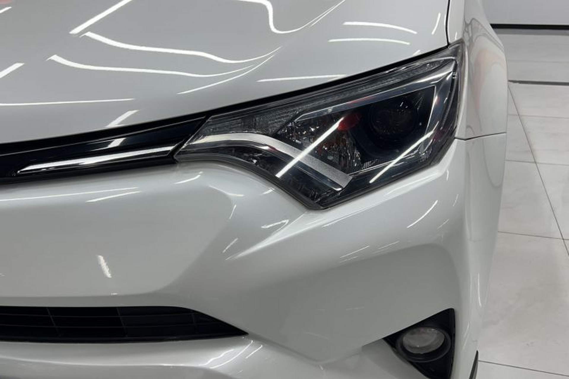 Used Toyota RAV4 2016 2.0L CVT Two-Wheel Drive Comfort Edition China V Standard Left Front Headlight