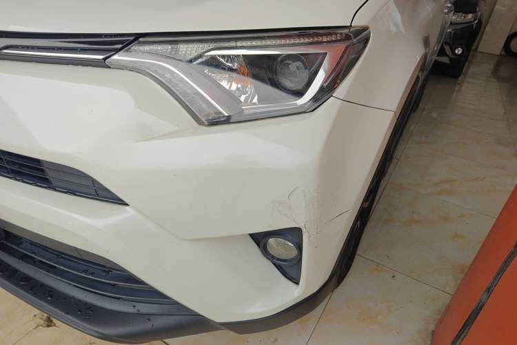 Used Toyota RAV4 2016 2.0L CVT Two-Wheel Drive Fashion Edition China V Standard Left Front Headlight