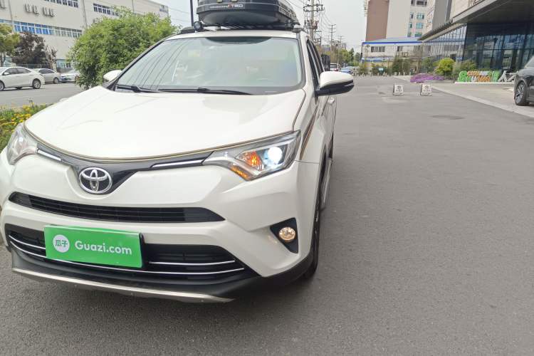 Used Toyota RAV4 2016 2.0L CVT Two-Wheel Drive Urban Edition China V Standard Left Front Headlight
