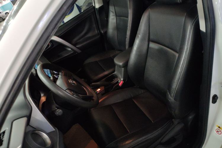 Used Toyota RAV4 2016 2.0L CVT Two-Wheel Drive Urban Edition China V Standard Left Front Seat