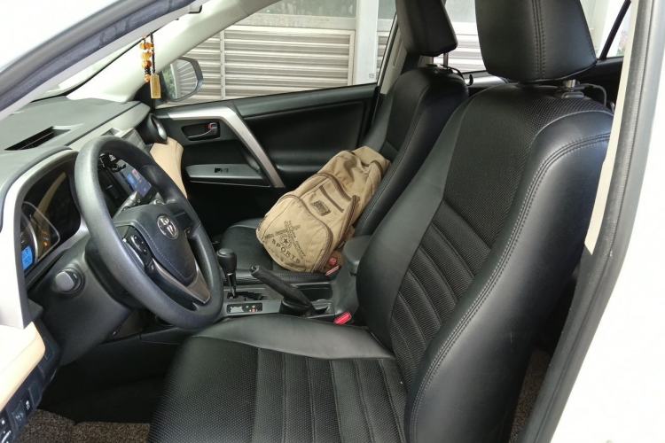 Used Toyota RAV4 2016 2.0L CVT Two-Wheel Drive Urban Edition China V Standard Left Front Seat