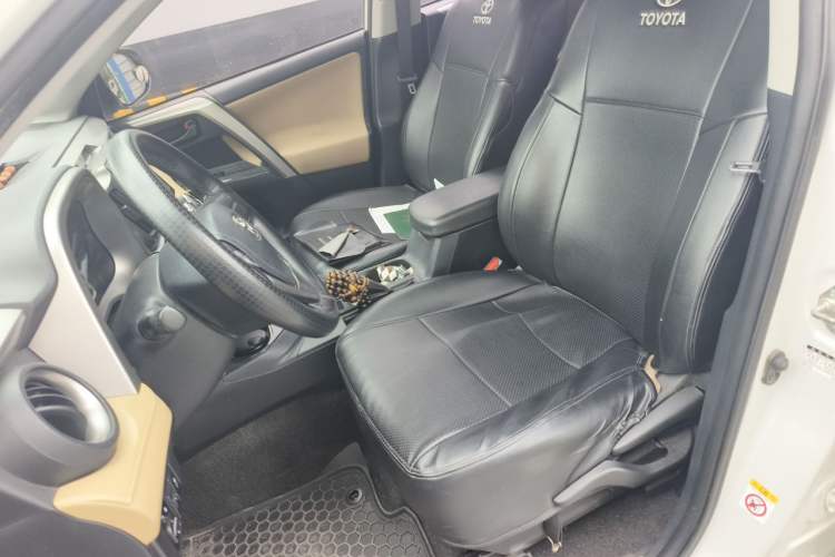 Used Toyota RAV4 2016 2.0L CVT Two-Wheel Drive Urban Edition China V Standard Left Front Seat