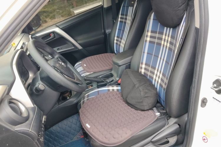 Used Toyota RAV4 2016 2.0L CVT Two-Wheel Drive Fashion Edition China V Standard Left Front Seat