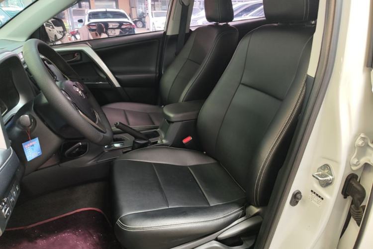Used Toyota RAV4 2016 2.0L CVT Two-Wheel Drive Fashion Edition China V Standard Left Front Seat