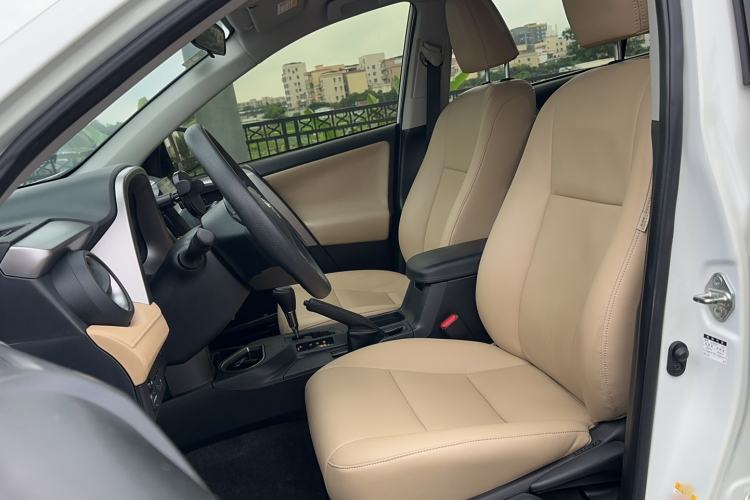 Used Toyota RAV4 2016 2.0L CVT Two-Wheel Drive Urban Edition China V Standard Left Front Seat