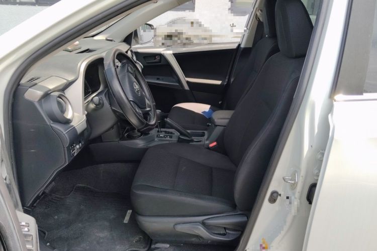 Used Toyota RAV4 2016 2.0L CVT Two-Wheel Drive Fashion Edition China V Standard Left Front Seat