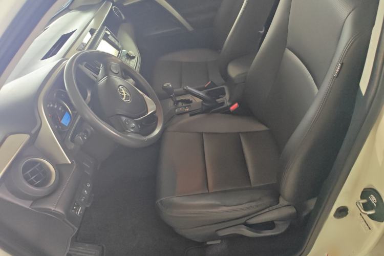 Used Toyota RAV4 2016 2.0L CVT Two-Wheel Drive Fashion Edition China V Standard Left Front Seat