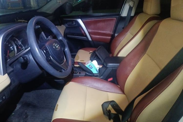 Used Toyota RAV4 2016 2.0L CVT Two-Wheel Drive Urban Edition China V Standard Left Front Seat