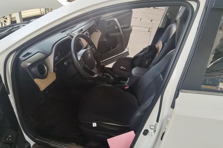 Used Toyota RAV4 2016 2.0L CVT Two-Wheel Drive Fashion Edition China V Standard Left Front Seat