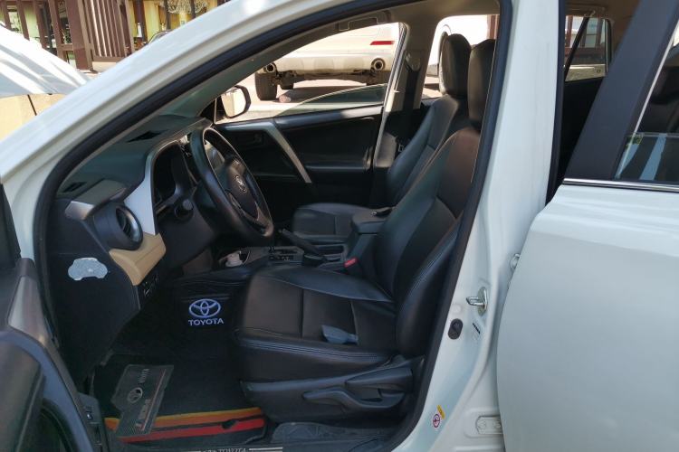 Used Toyota RAV4 2016 2.0L CVT Two-Wheel Drive Urban Edition China V Standard Left Front Seat