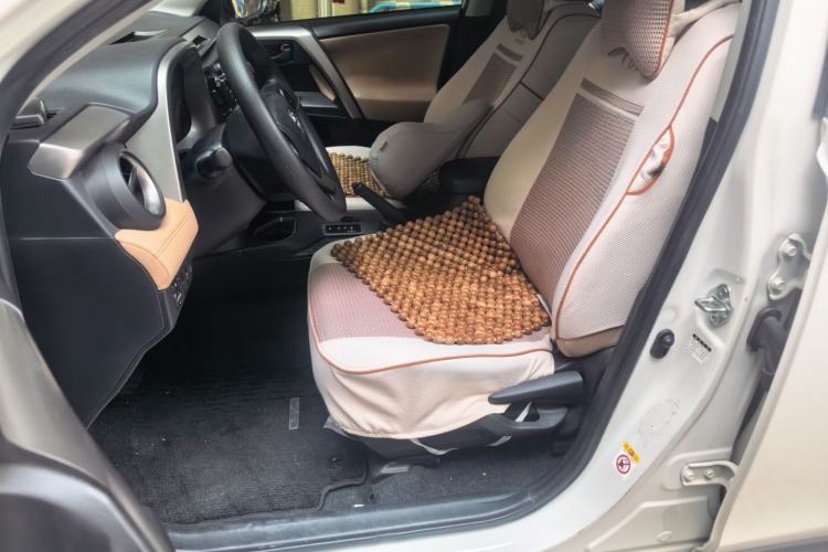 Used Toyota RAV4 2016 2.0L CVT Two-Wheel Drive Fashion Edition China V Standard Left Front Seat