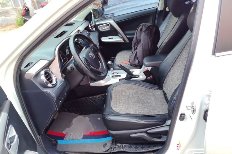 Used Toyota RAV4 2016 2.0L CVT Two-Wheel Drive Fashion Edition China V Standard Left Front Seat