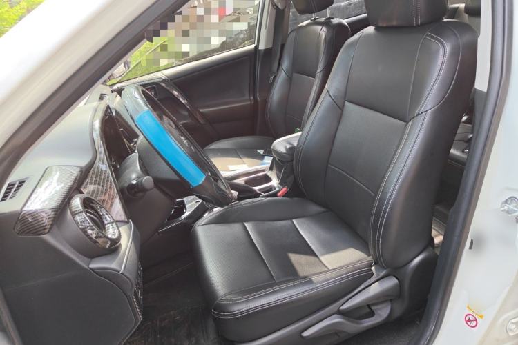 Used Toyota RAV4 2016 2.0L CVT Two-Wheel Drive Fashion Edition China V Standard Left Front Seat