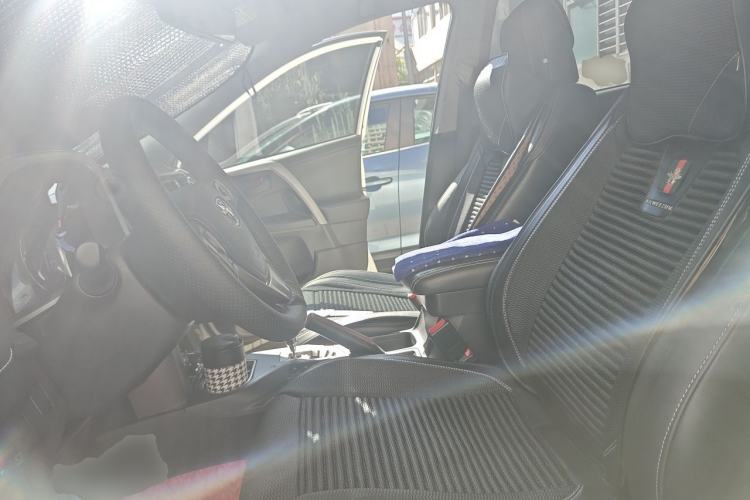 Used Toyota RAV4 2016 2.5L Automatic 4x4 Elite Edition Left Front Seat