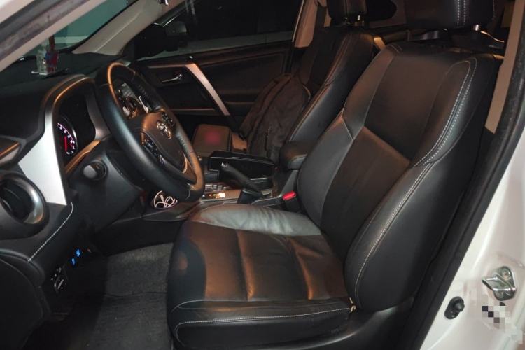 Used Toyota RAV4 2016 2.0L CVT Two-Wheel Drive Smart Edition China V Standard Left Front Seat