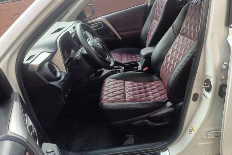 Used Toyota RAV4 2016 2.0L CVT Two-Wheel Drive Urban Edition China V Standard Left Front Seat