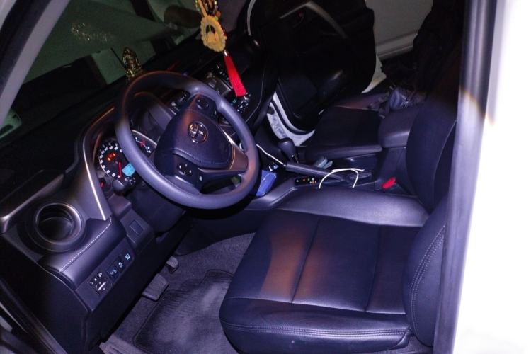 Used Toyota RAV4 2016 2.0L CVT Two-Wheel Drive Fashion Edition China V Standard Left Front Seat