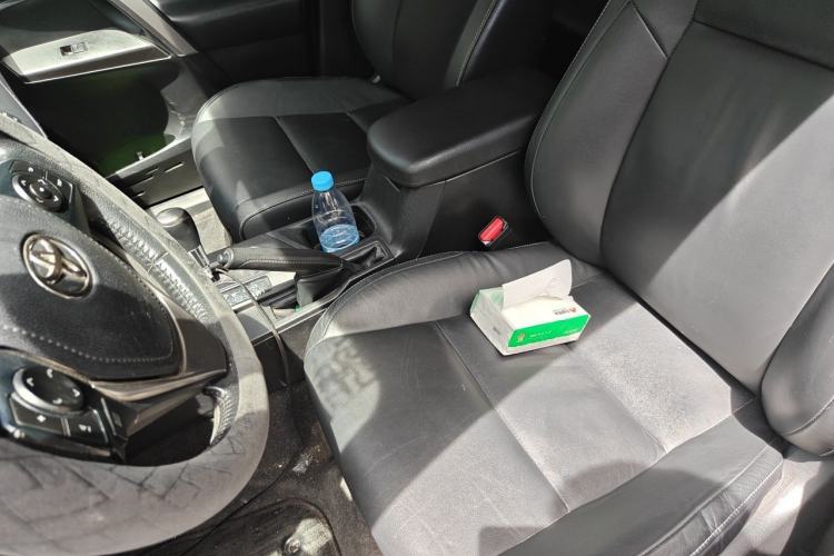 Used Toyota RAV4 2016 2.5L Automatic 4x4 Elite Edition Left Front Seat