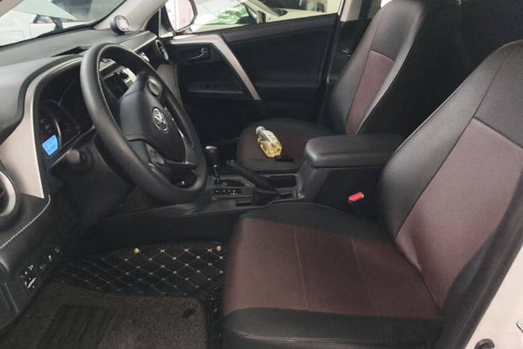 Used Toyota RAV4 2016 2.0L CVT Two-Wheel Drive Fashion Edition China V Standard Left Front Seat