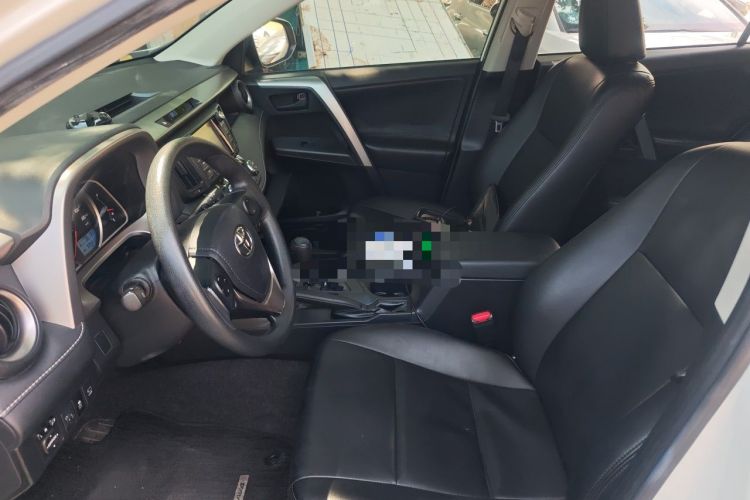 Used Toyota RAV4 2016 2.0L CVT Two-Wheel Drive Fashion Edition China V Standard Left Front Seat