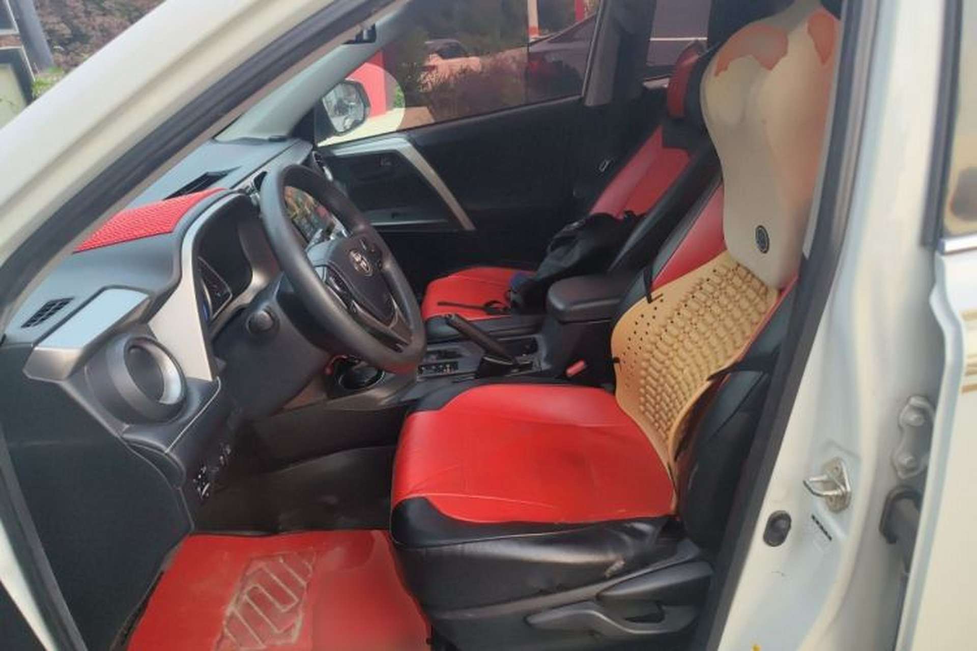 Used Toyota RAV4 2016 2.0L CVT Two-Wheel Drive Fashion Edition China V Standard Left Front Seat
