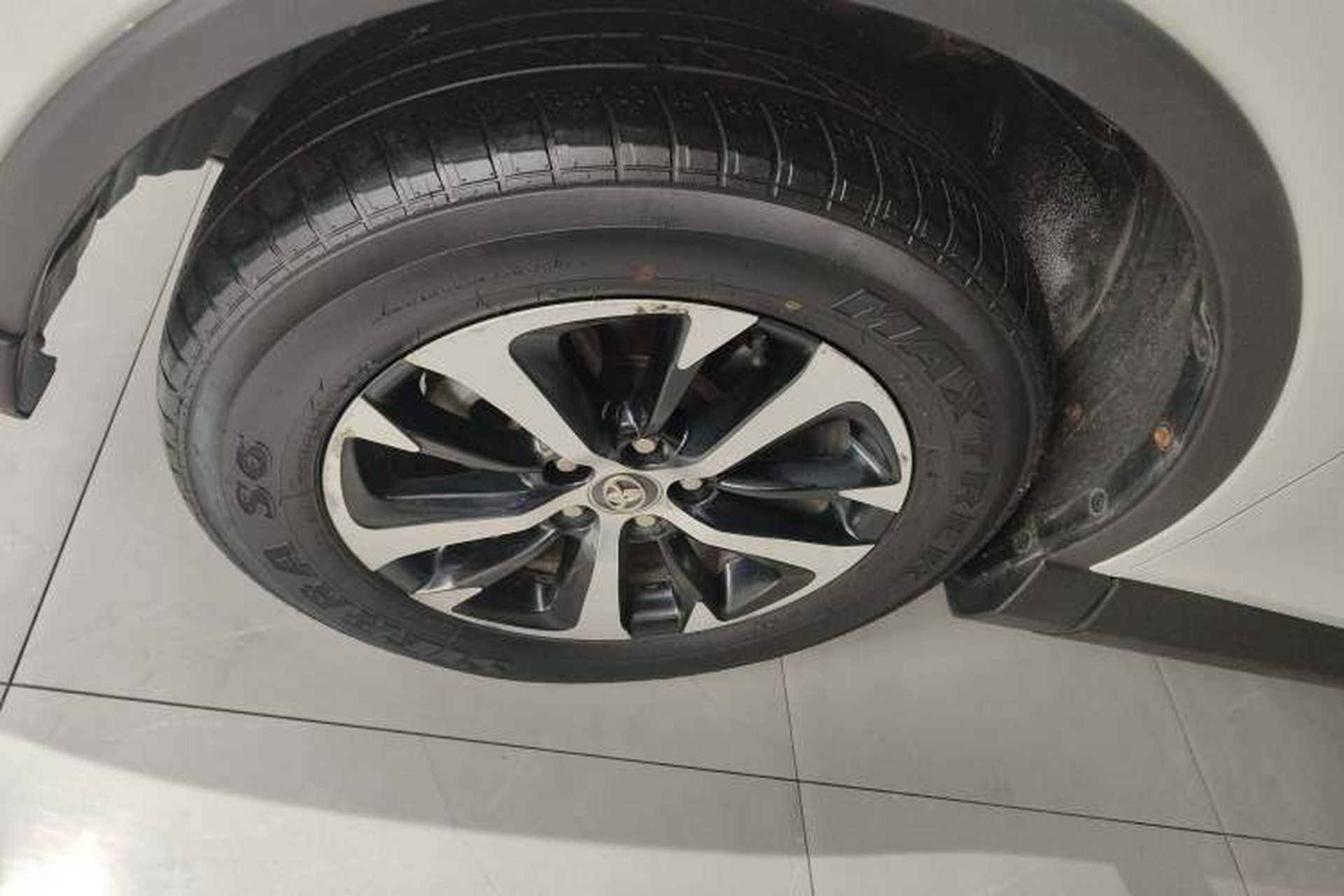 Used Toyota RAV4 2016 2.0L CVT Two-Wheel Drive Comfort Edition China V Standard Left Front Wheel Hub