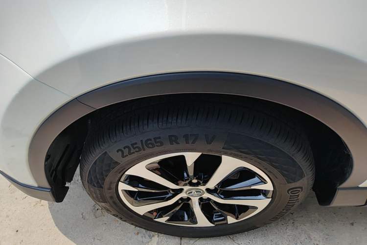 Used Toyota RAV4 2016 2.0L CVT Two-Wheel Drive Smart Edition China V Standard Left Front Wheel Hub