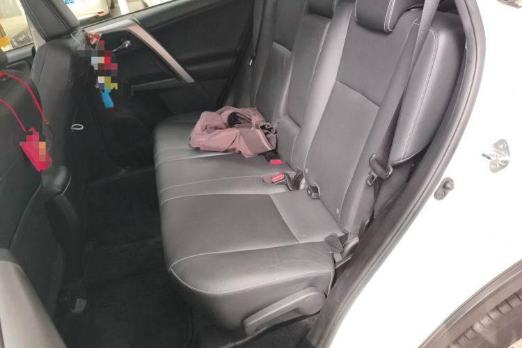 Used Toyota RAV4 2016 2.0L CVT 4x4 New Edition China V Standard Left Rear Seat