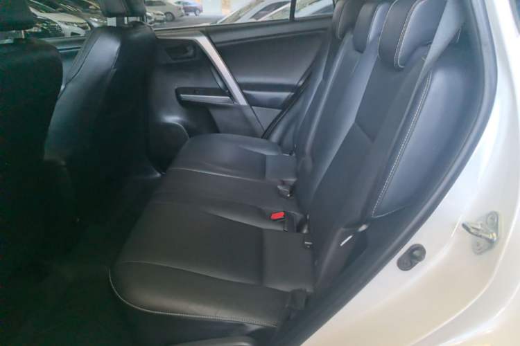 Used Toyota RAV4 2016 2.5L Automatic 4x4 Elite Edition Left Rear Seat