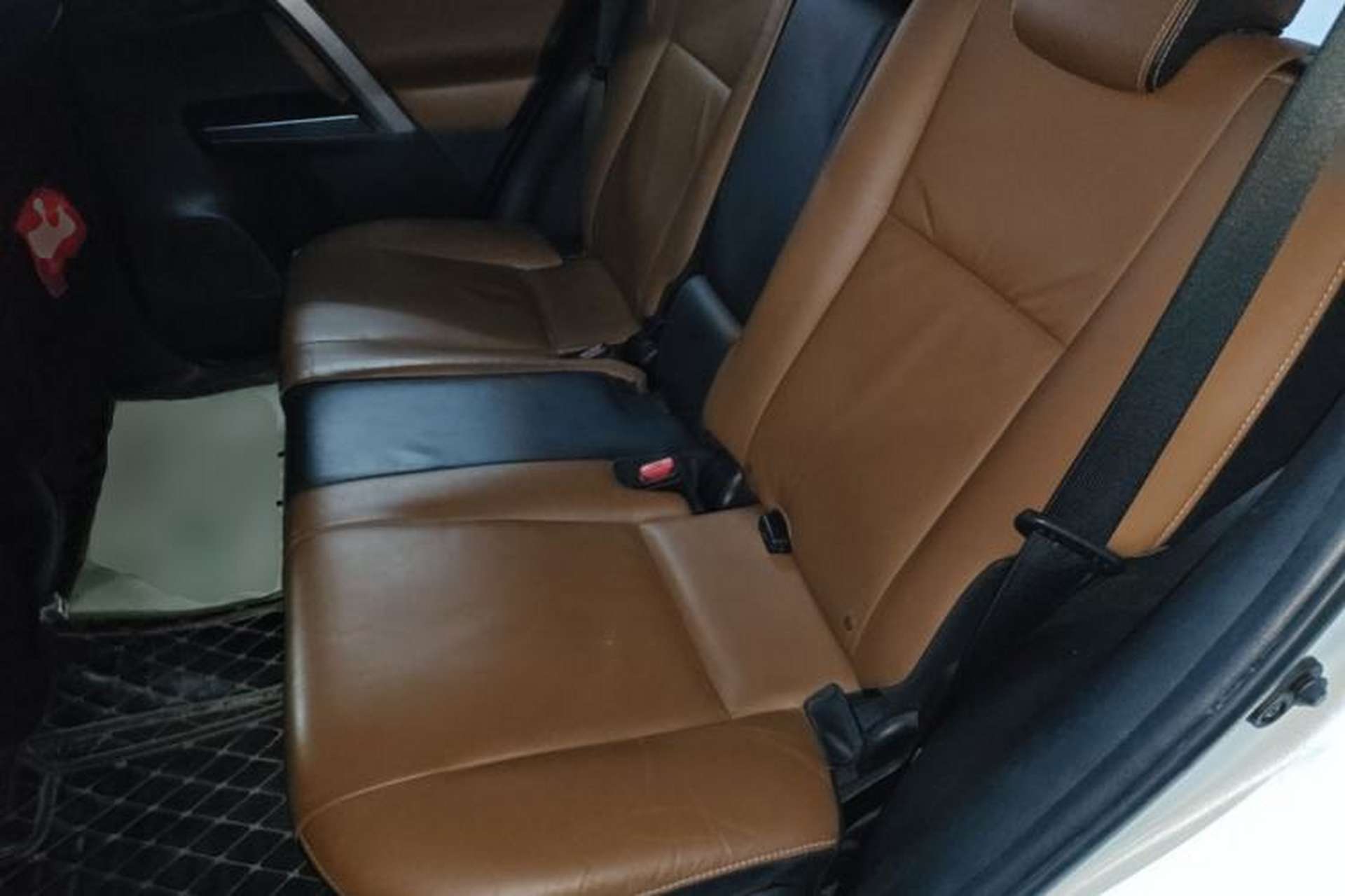 Used Toyota RAV4 2016 2.5L Automatic 4x4 Elite Edition Left Rear Seat
