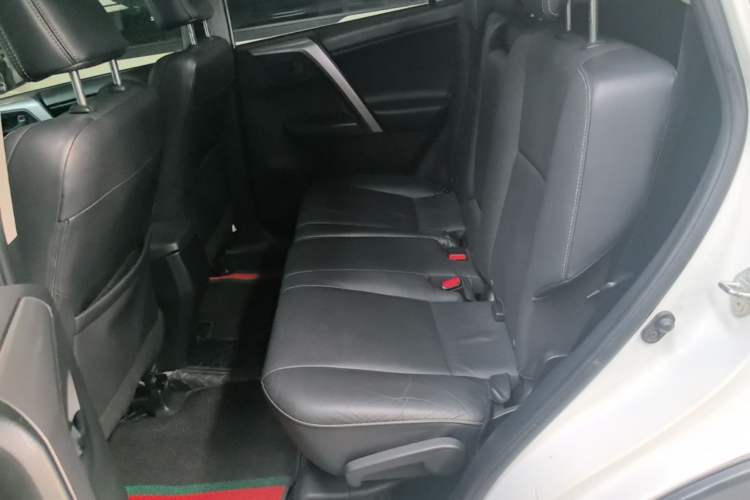 Used Toyota RAV4 2016 2.5L Automatic 4x4 Elite Edition Left Rear Seat