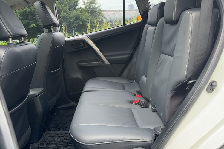 Used Toyota RAV4 2016 2.5L Automatic 4x4 Elite Edition Left Rear Seat