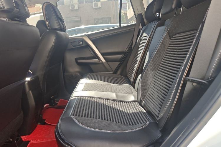 Used Toyota RAV4 2016 2.5L Automatic 4x4 Elite Edition Left Rear Seat