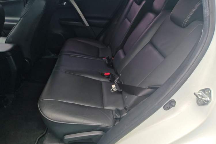 Used Toyota RAV4 2016 2.5L Automatic 4x4 Prestige Edition Left Rear Seat