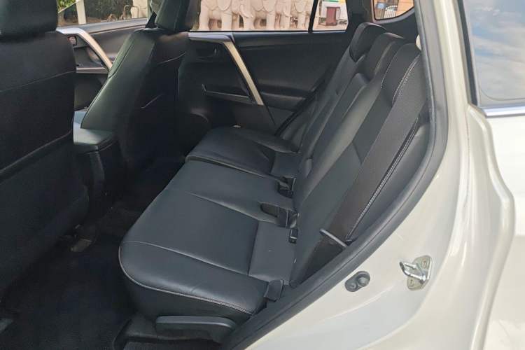 Used Toyota RAV4 2016 2.5L Automatic 4x4 Elite Edition Left Rear Seat