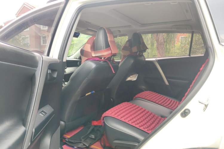 Used Toyota RAV4 2016 2.5L Automatic 4x4 Elite Edition Left Rear Seat