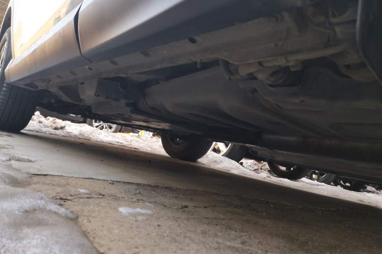 Used Toyota RAV4 2016 2.0L CVT Two-Wheel Drive Comfort Edition China V Standard Left Side Sill