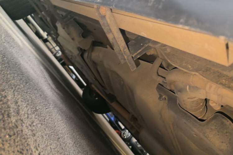 Used Toyota RAV4 2016 2.5L Automatic 4x4 Elite Edition Left Side Sill