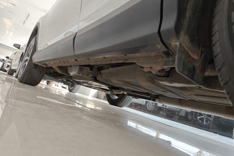 Used Toyota RAV4 2016 2.0L CVT Two-Wheel Drive Comfort Edition China V Standard Left Side Sill