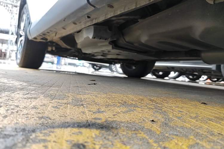 Used Toyota RAV4 2016 2.0L CVT Two-Wheel Drive Fashion Edition China V Standard Left Side Sill