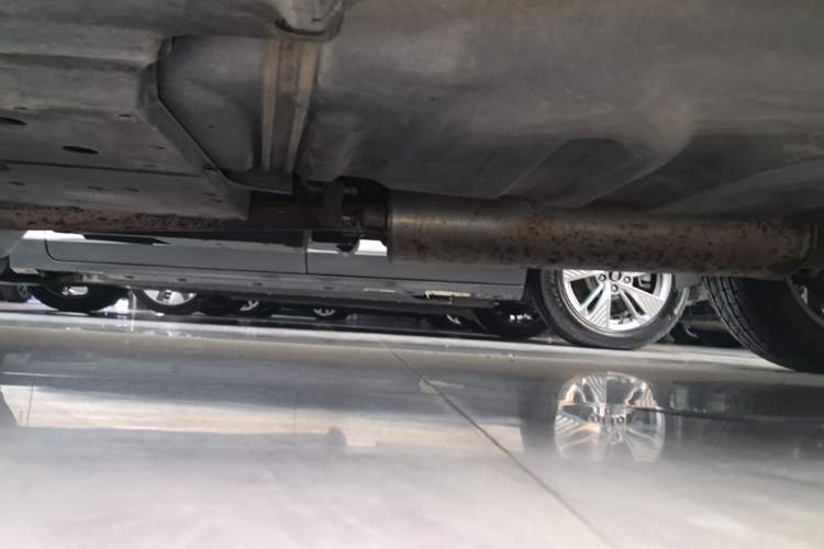 Used Toyota RAV4 2016 2.5L Automatic 4x4 Elite Edition Left Side Sill