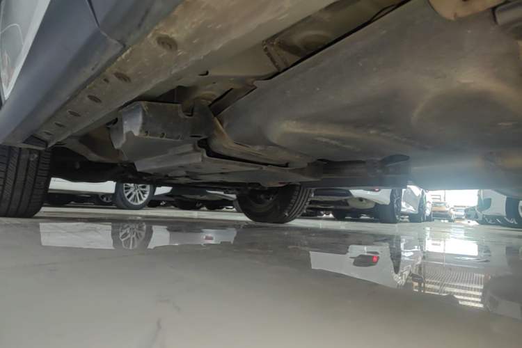 Used Toyota RAV4 2016 2.0L CVT Two-Wheel Drive Smart Edition China V Standard Left Side Sill