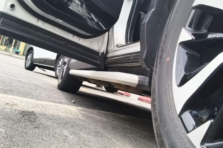 Used Toyota RAV4 2016 2.0L CVT Two-Wheel Drive Urban Edition China V Standard Left Side Sill