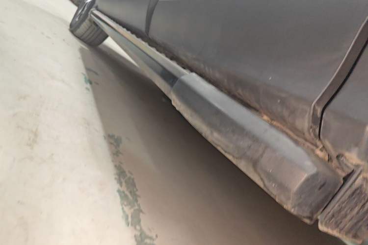 Used Toyota RAV4 2016 2.0L CVT Two-Wheel Drive Fashion Edition China V Standard Left Side Sill