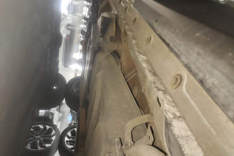 Used Toyota RAV4 2016 2.5L Automatic 4x4 Elite Edition Left Side Sill