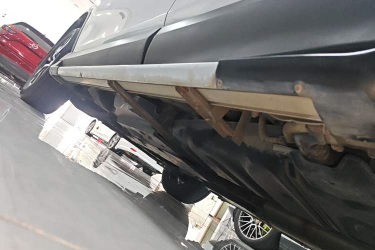 Used Toyota RAV4 2016 2.0L CVT Two-Wheel Drive Fashion Edition China V Standard Left Side Sill