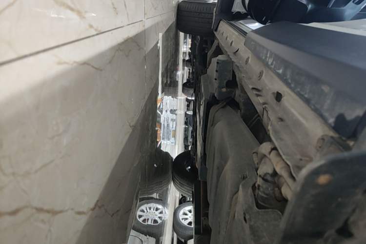 Used Toyota RAV4 2016 2.0L CVT Two-Wheel Drive Fashion Edition China V Standard Left Side Sill