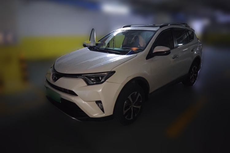Toyota RAV4 2016 2.0L CVT Two-Wheel Drive Smart Edition China V Standard usata Guazi used car, China used car export, Used car for sale, Used cars, Cheapest cars for sale