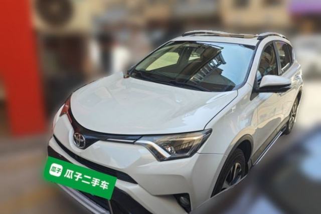 Toyota RAV4 2016 2.0L CVT Two-Wheel Drive Fashion Edition China V Standard مستعملة